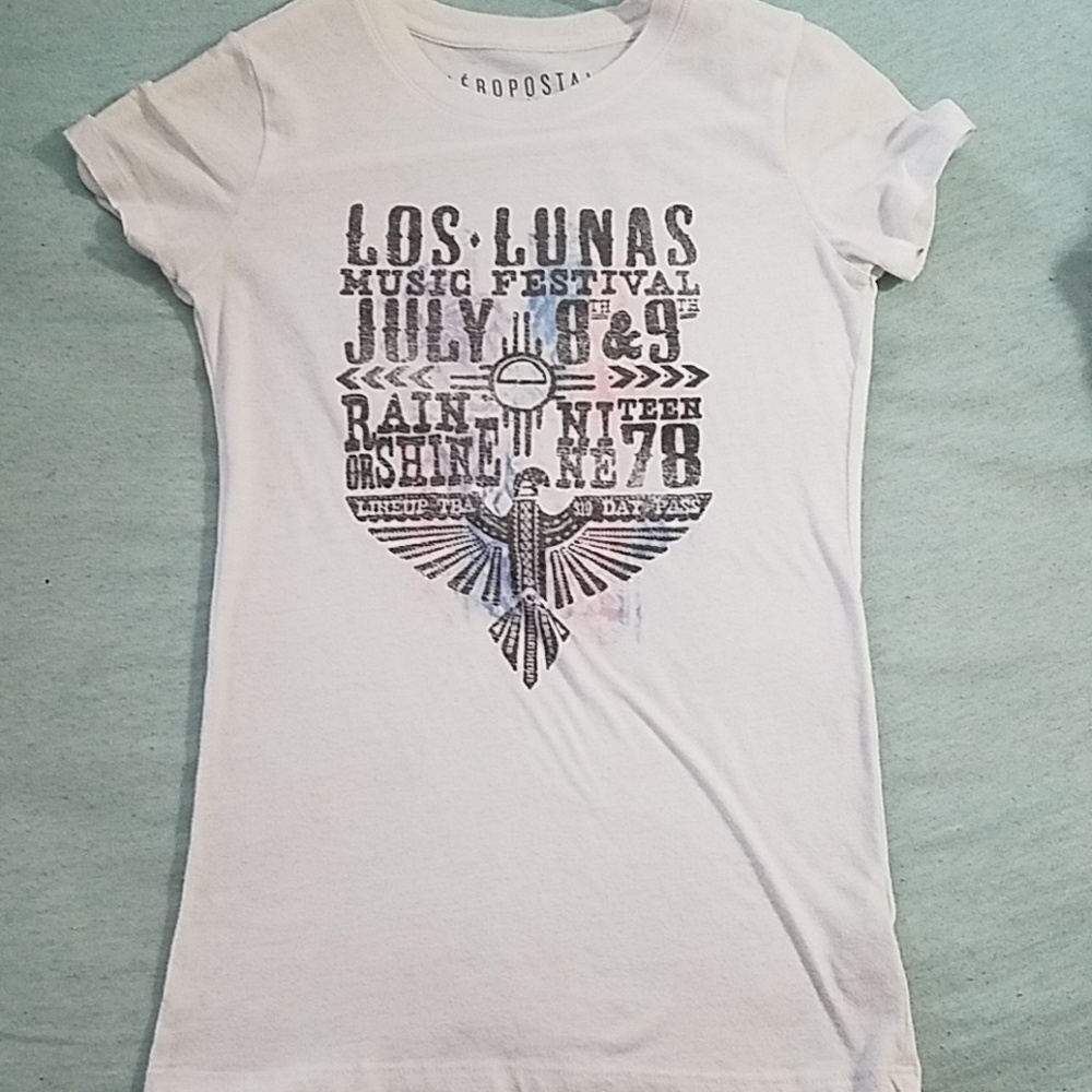 ❤️2/$10 Aeropostale white graphic tee